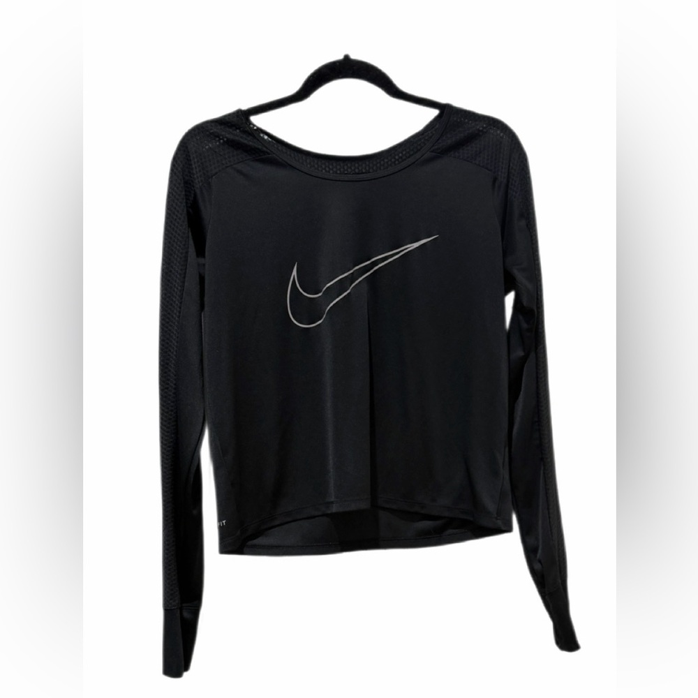 Womens Nike Dri Fit Black Long Sleeve Athletic Top, lightweight / like new med!